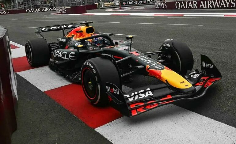 Max Verstappen arrasa en Azerbaiyán y McLaren decepciona