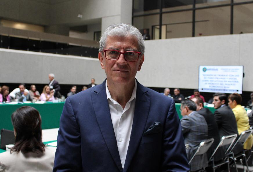 Pide CONCOMERCIO a diputados desechar propuesta de aumentar impuestos a cigarros y refrescos