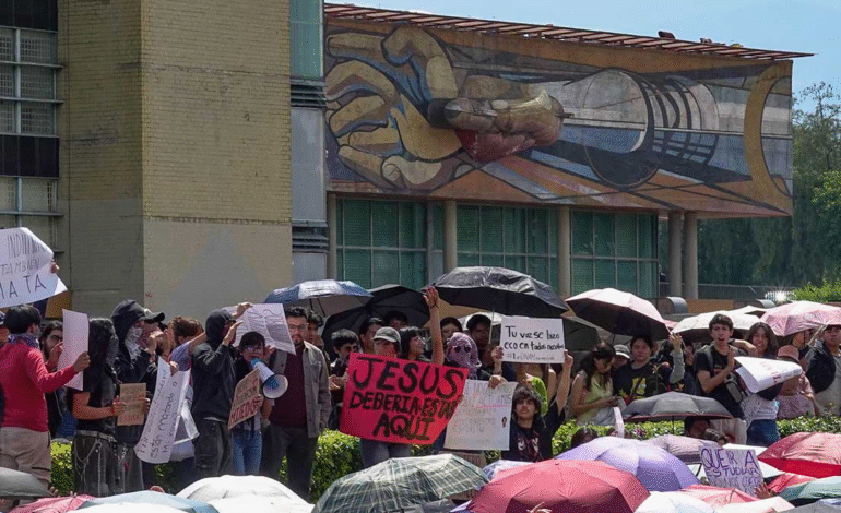 Facultad de Ciencias Políticas se va a paro en medio de crisis de seguridad en la UNAM