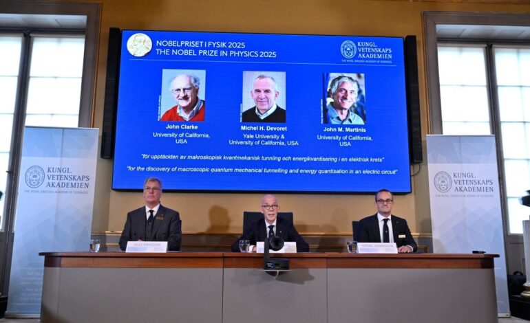 Clark, Devoret y Martinis ganan Nobel de Física 2025 por avances en mecánica cuántica