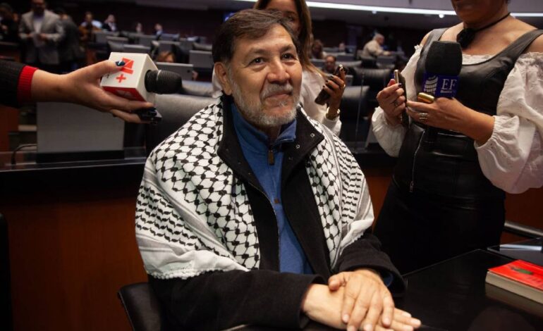 Fernández Noroña viajará a Palestina invitado por Emiratos Árabes Unidos