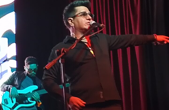 Rock and Lovers lanza “El mundo entero y tú”, el primer capítulo de su nuevo álbum Sistema Perfecto