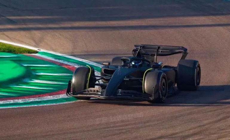 ¡’Checo’ Pérez volvió a la pista! Así fue su prueba con Cadillac