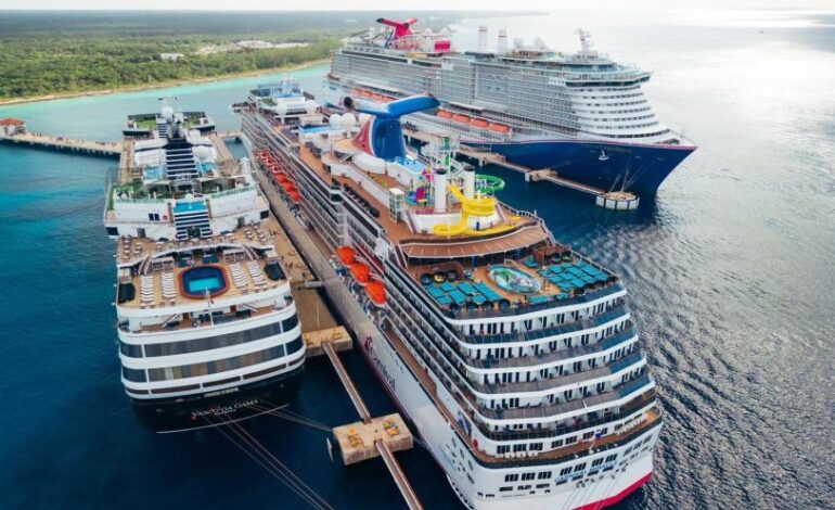 Vive Quintana Roo un 2025 histórico al romper récords en cruceros y operaciones aéreas: Mara Lezama