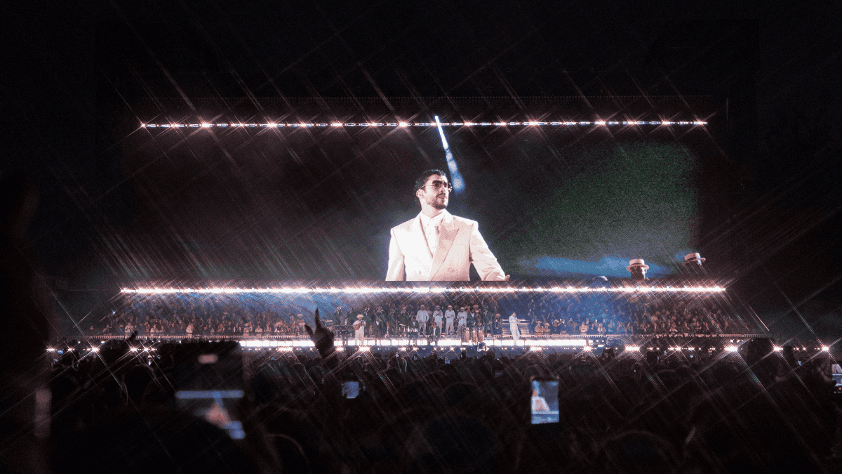 Bad Bunny sorprende con Julieta Venegas en CDMX