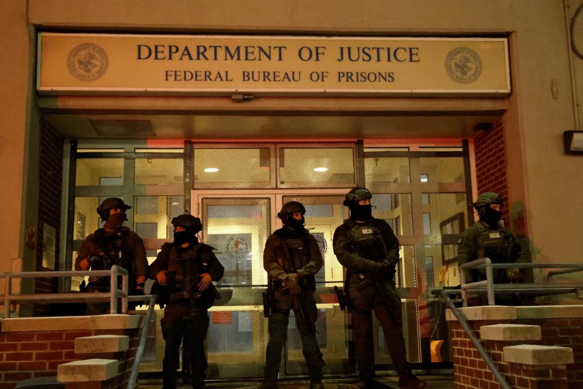 China pide proteger a Maduro y advierte riesgo global por acción militar de EU