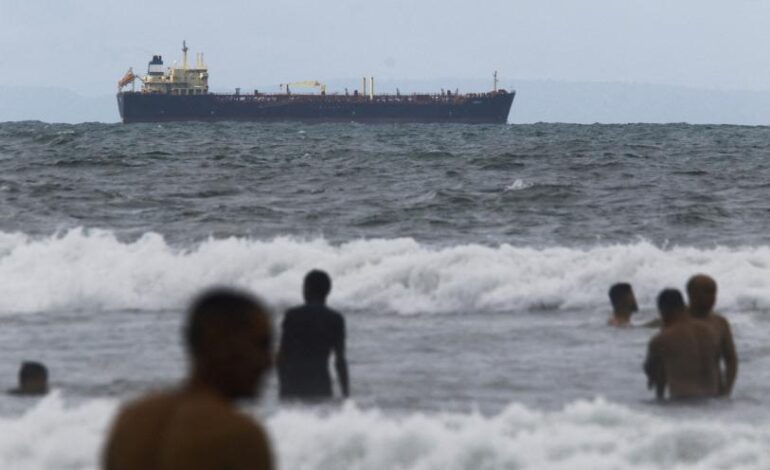 EU incauta buque petrolero con bandera rusa, vinculado a Venezuela