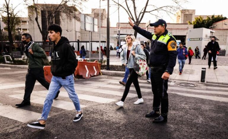 Desplegarán 14 mil policías en CDMX por regreso a clases