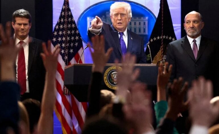 Trump elevará arancel global de 10 a 15% tras bloqueo de la Corte Suprema